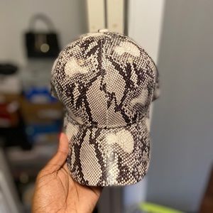 Snake skin cap